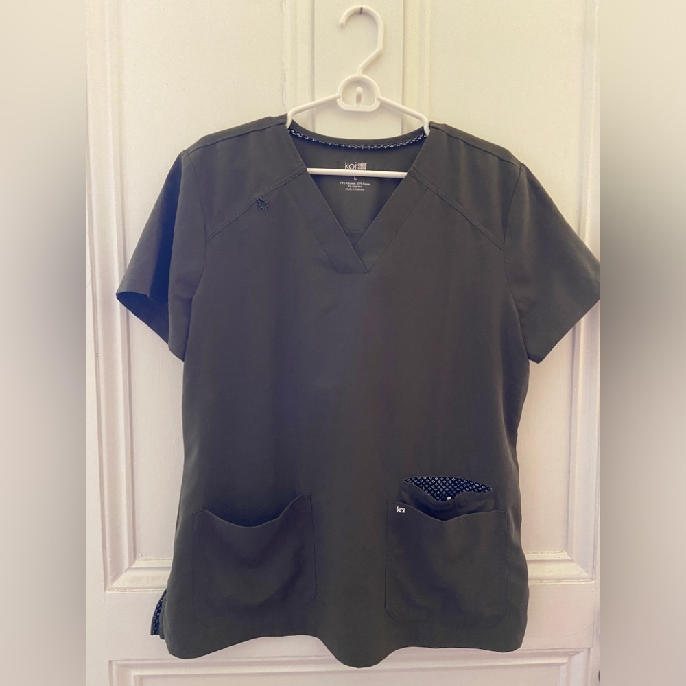 Koi Scrubs